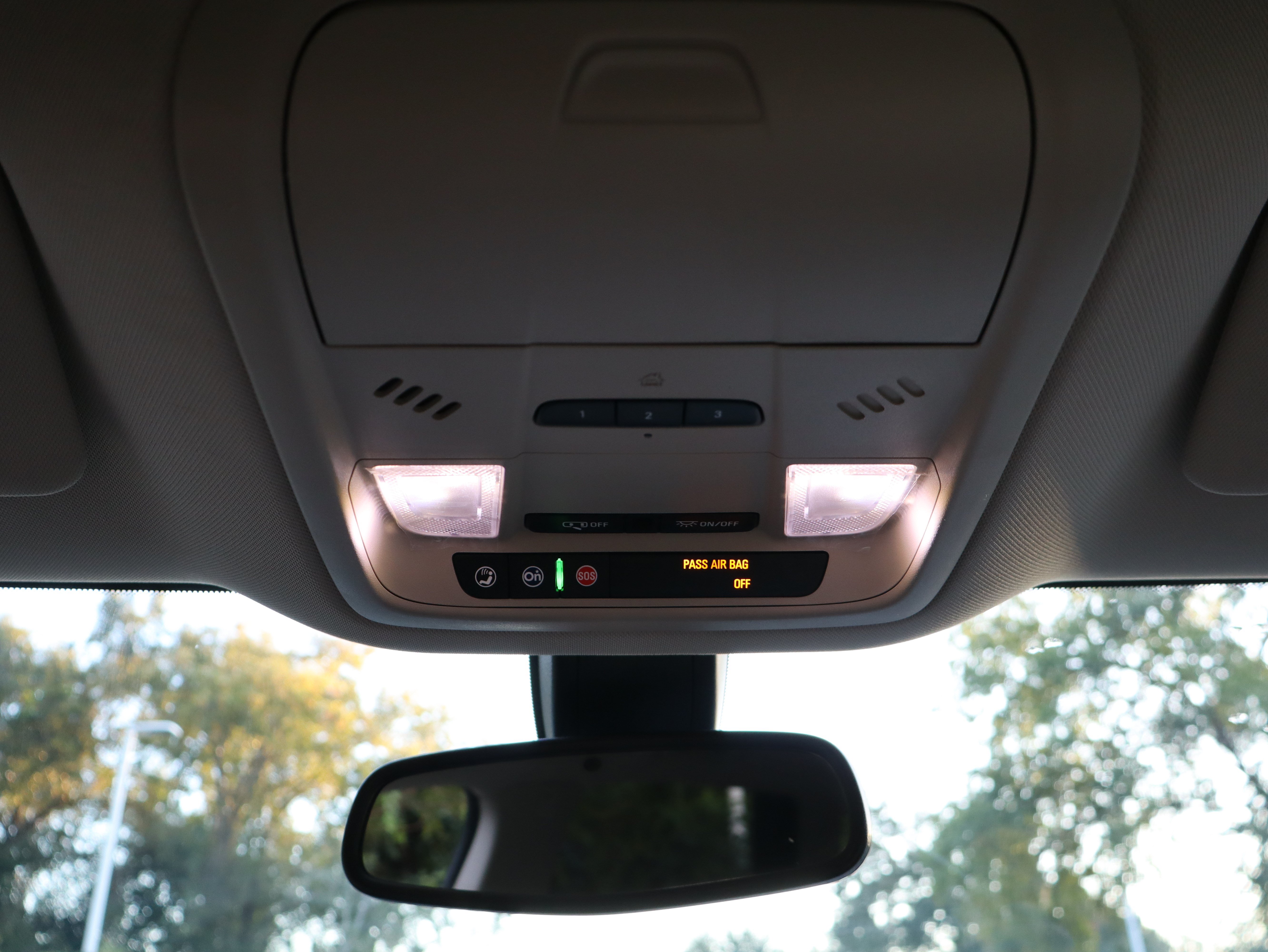 Used 2019 Buick Enclave Essence FWD image 40