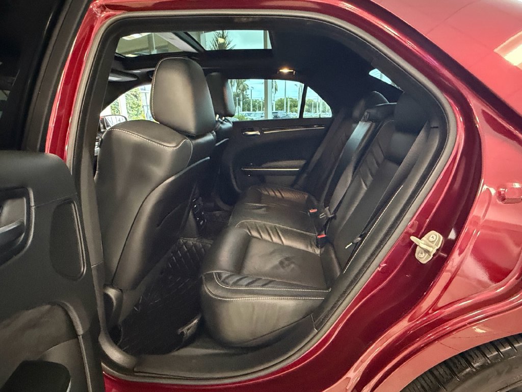 Used 2023 Chrysler 300 C RWD image 10