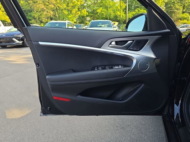 Used 2026 Genesis G70 2.5T Prestige image 13