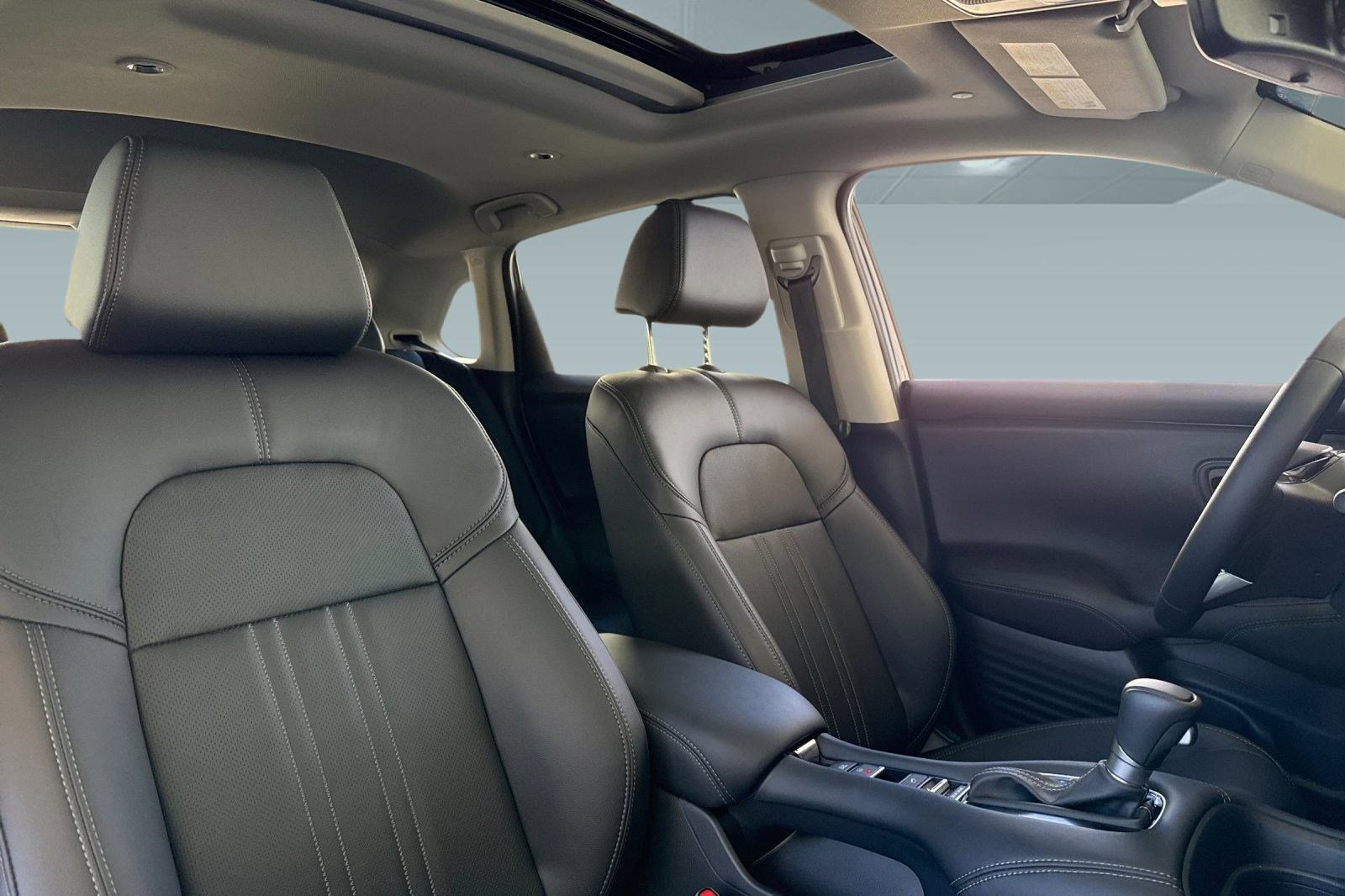 Certified 2026 Honda HR-V EX-L image 15