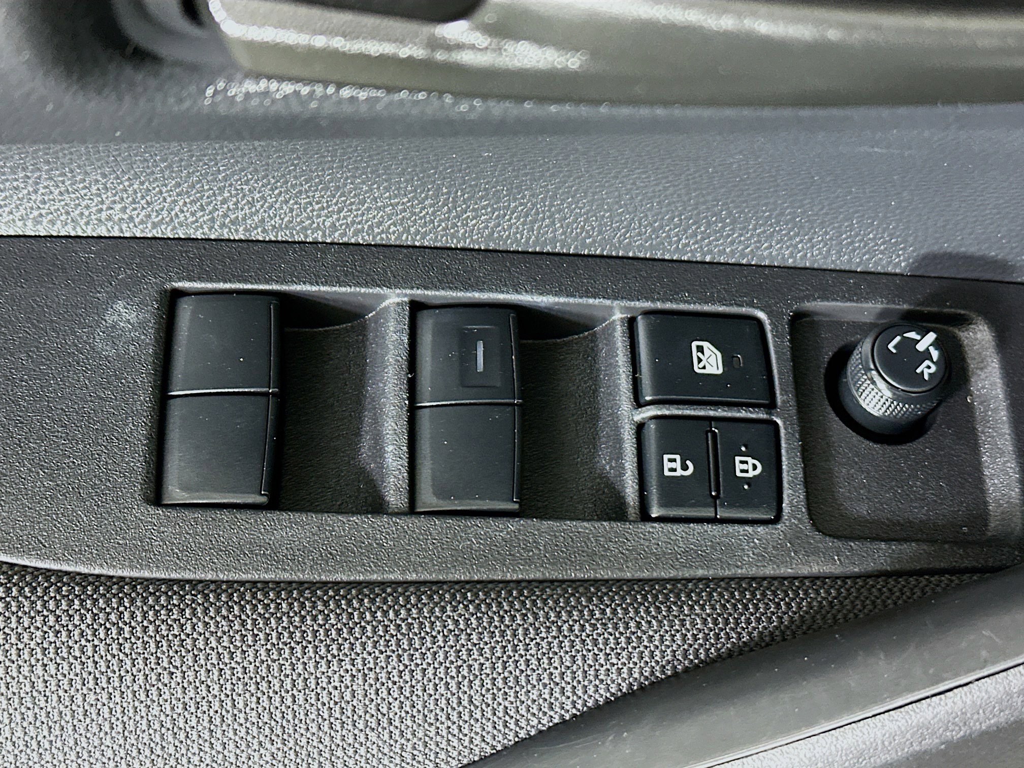 Used 2024 Toyota Corolla LE image 14