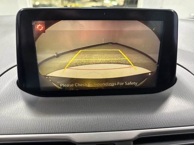 Used 2017 MAZDA MAZDA3 Touring FWD image 2