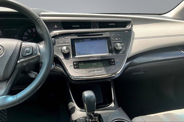 Used 2018 Toyota Avalon Limited w/ Protection Package FWD image 9