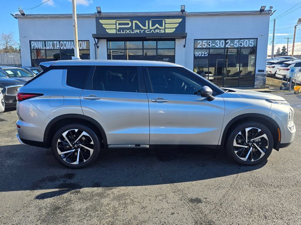 Used 2022 Mitsubishi Outlander SE AWD/4WD image 5