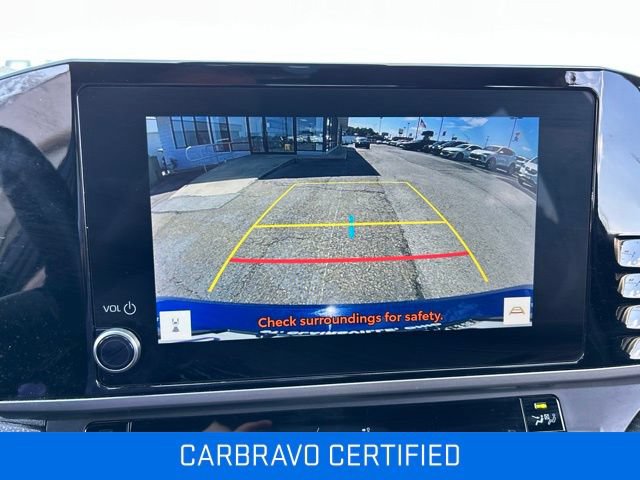 Used 2025 Toyota Camry SE FWD image 5