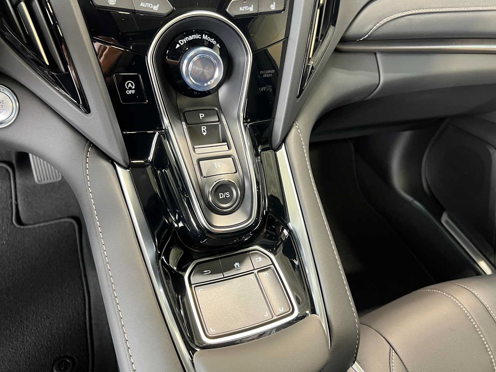 New 2026 Acura RDX SH-AWD image 24