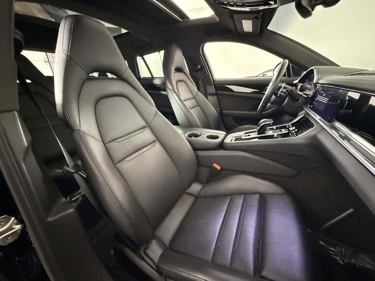 Used 2022 Porsche Panamera 4 w/ Premium Package AWD/4WD image 48