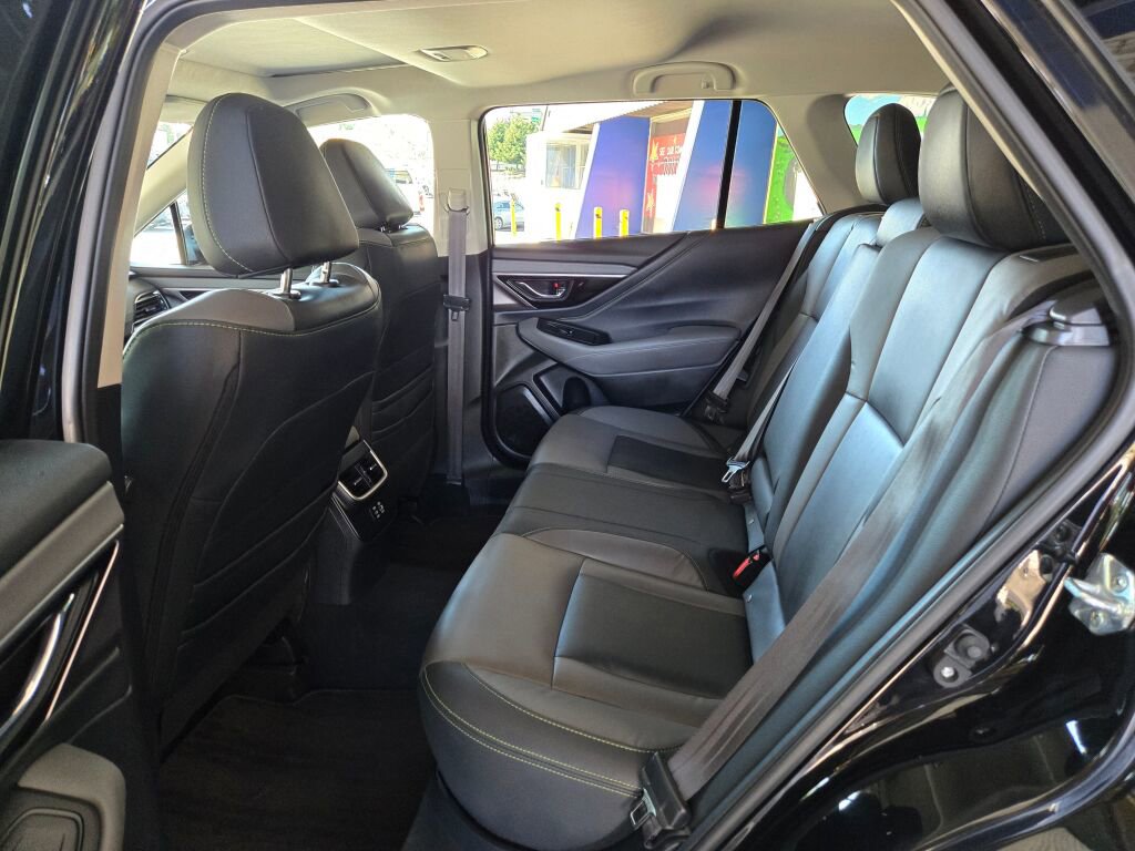 Used 2024 Subaru Outback Onyx Edition image 10