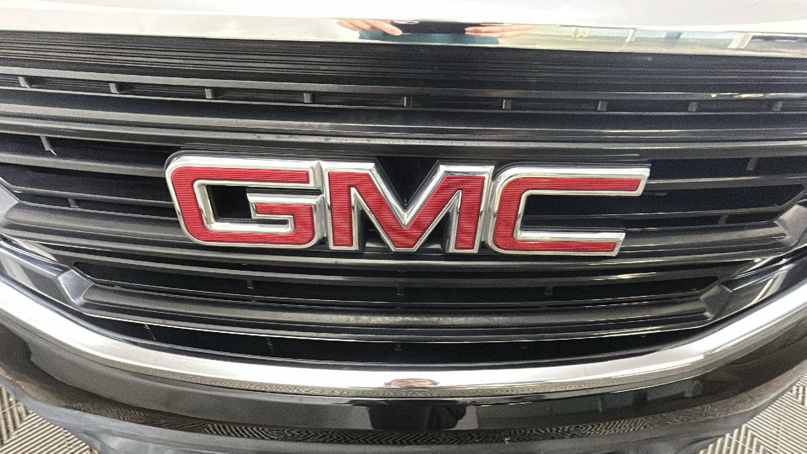 Used 2020 GMC Terrain SLE w/ Driver Convenience Package AWD/4WD image 10