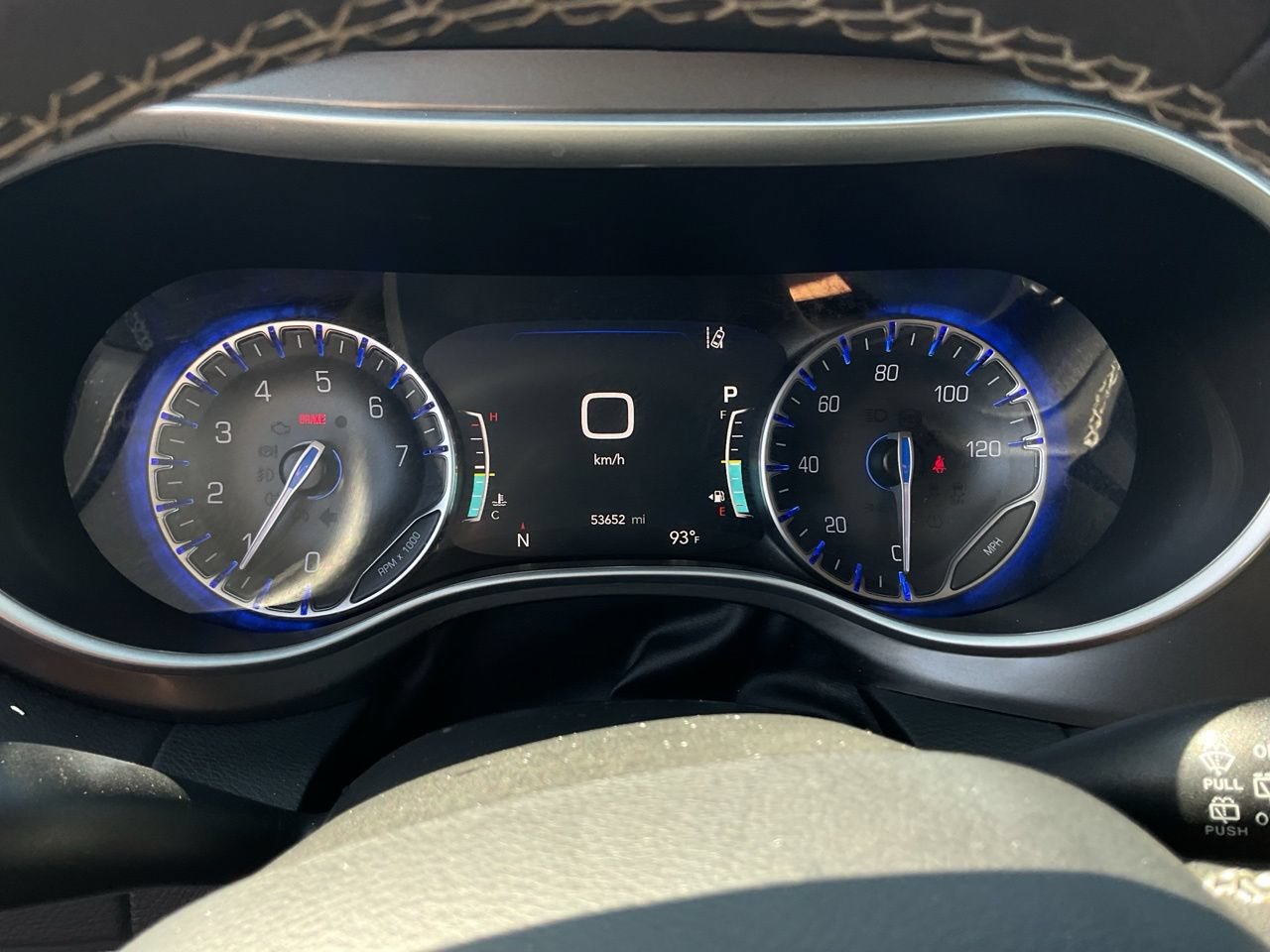Used 2024 Chrysler Pacifica Touring-L FWD image 41