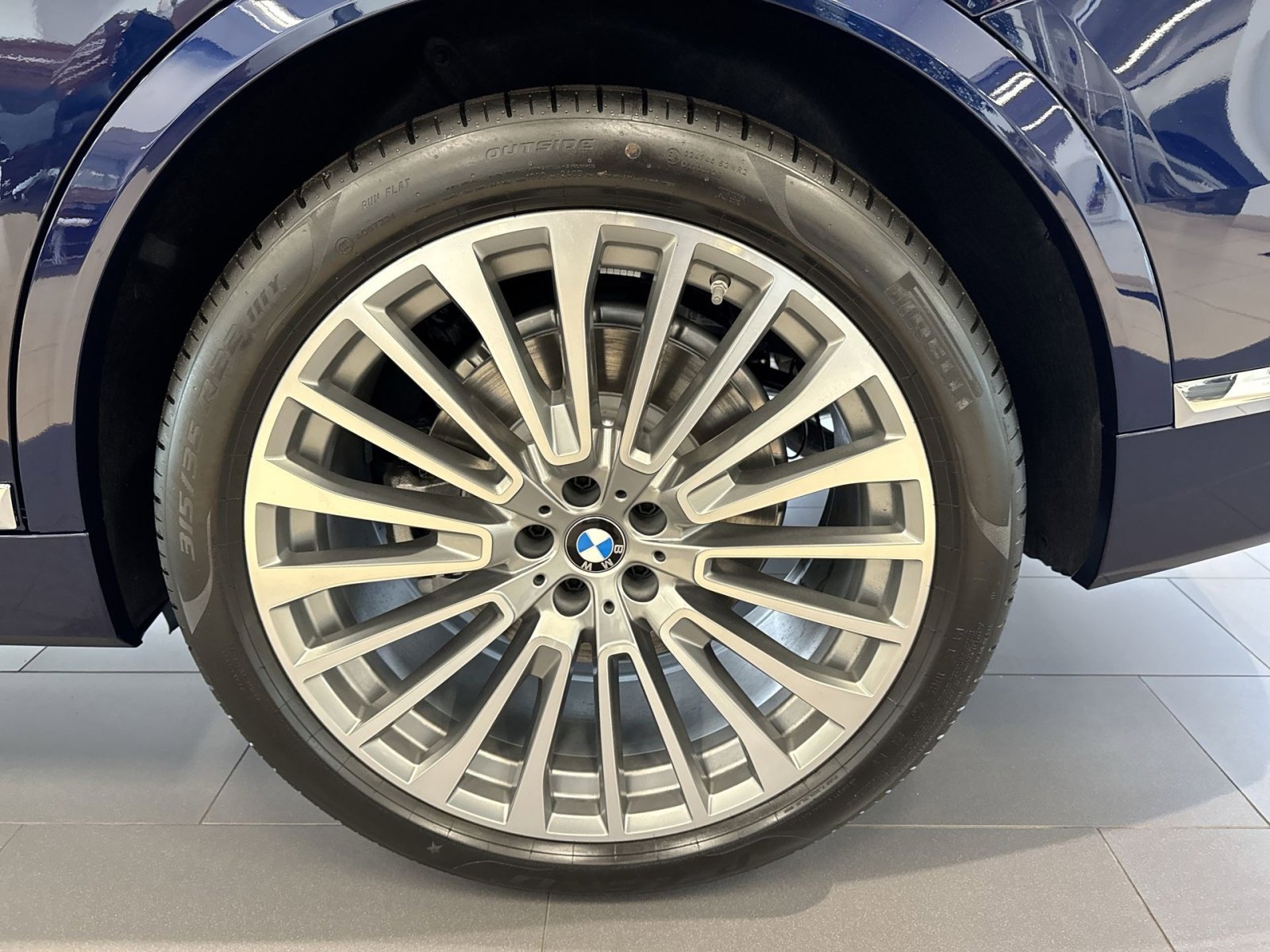 New 2026 BMW X7 xDrive40i image 25