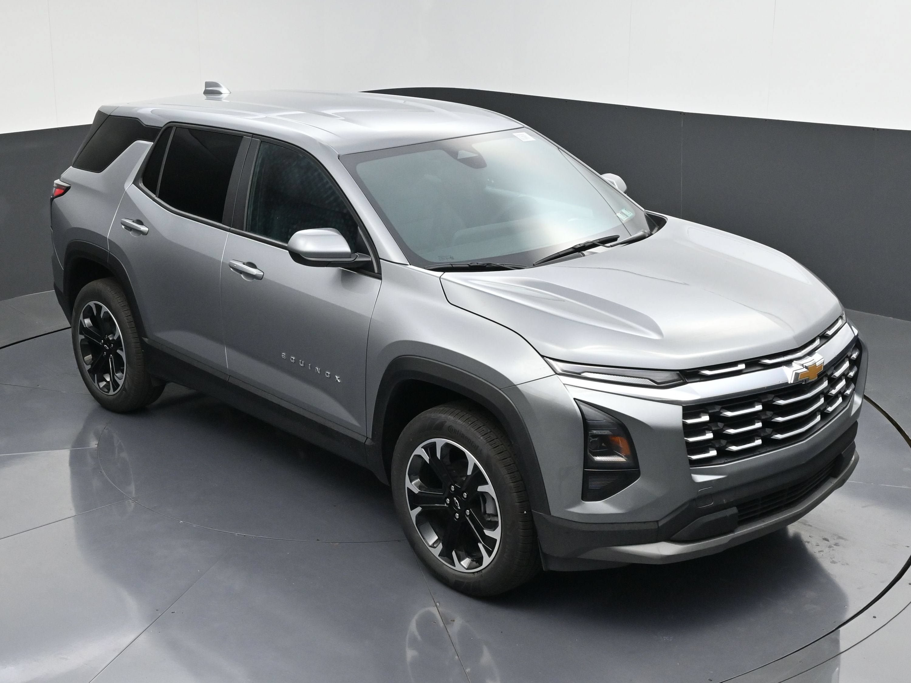 New 2027 Chevrolet Equinox LT w/ Convenience Package II FWD image 47