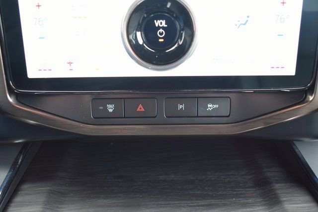 Used 2024 Ford F150 Lightning Lariat image 34