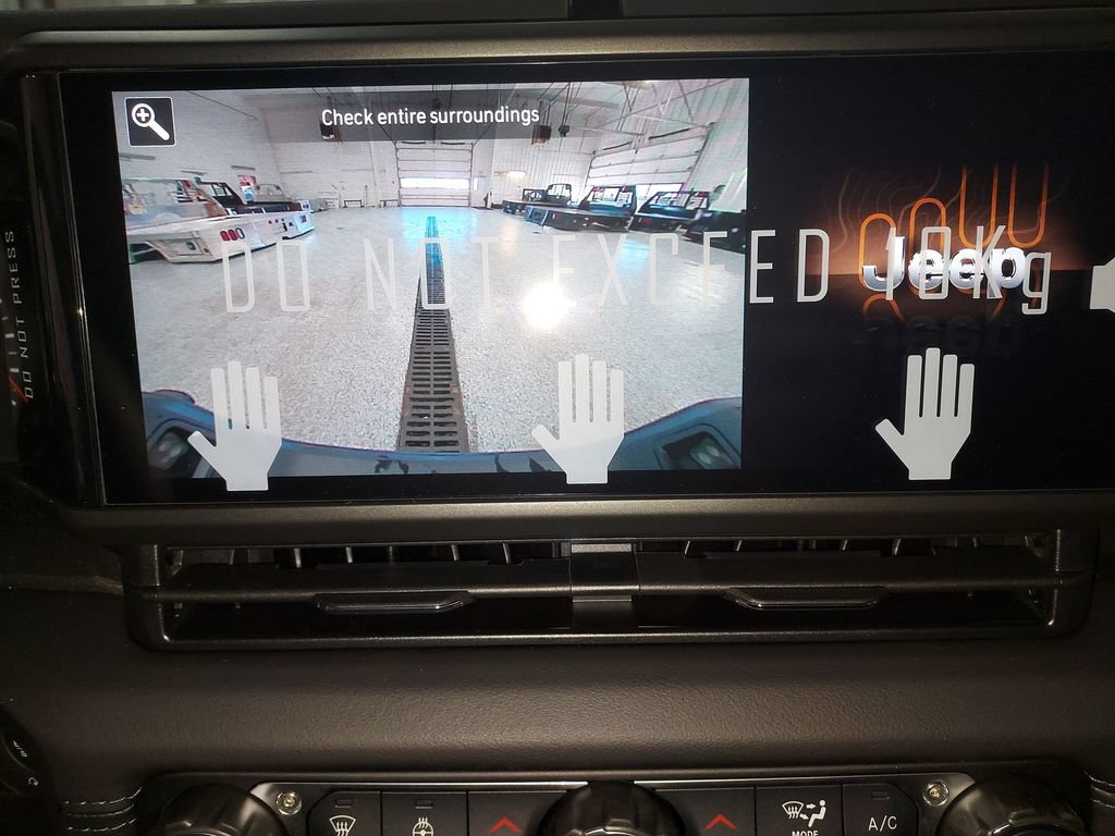 New 2026 Jeep Gladiator Sport AWD/4WD image 23