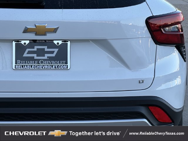 Used 2026 Chevrolet Trax LT FWD image 7