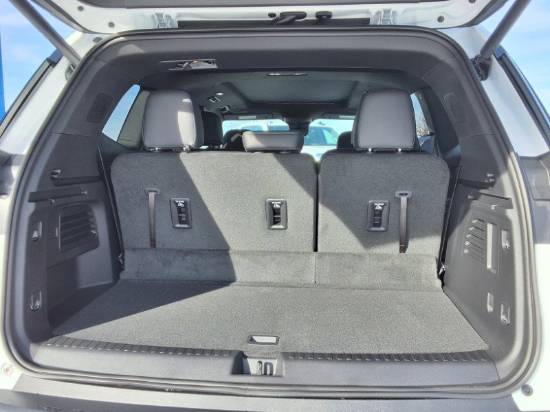 New 2026 GMC Acadia AT4 w/ Luxury Package image 21