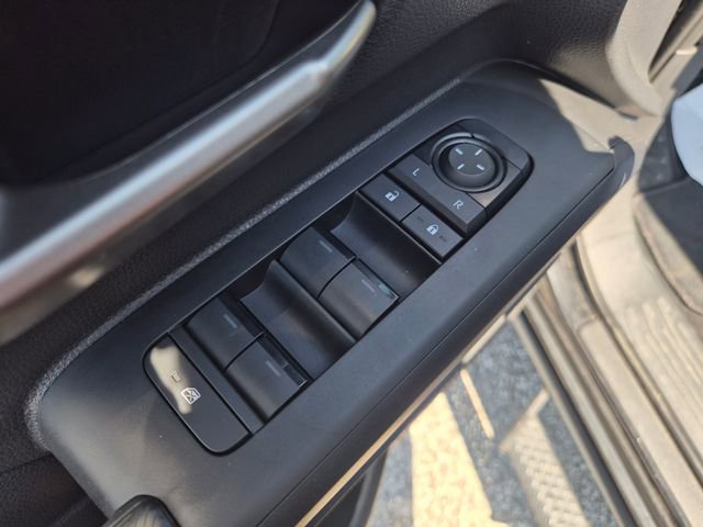 Used 2024 Toyota Tacoma TRD Sport AWD/4WD image 13