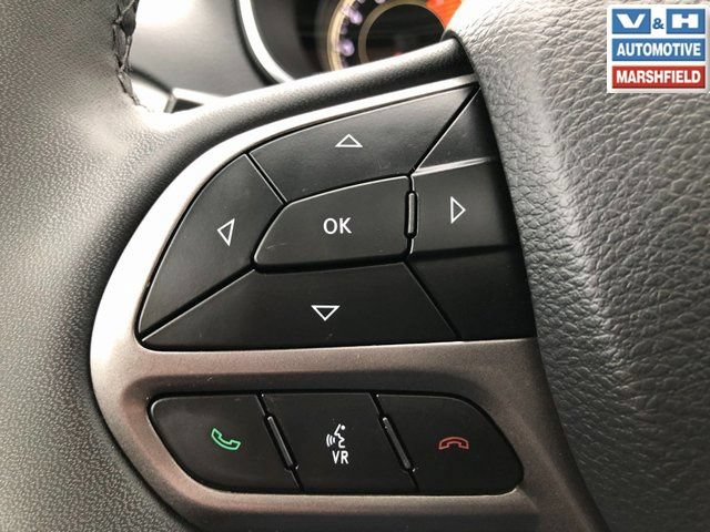 Used 2022 Jeep Cherokee Limited AWD/4WD image 5