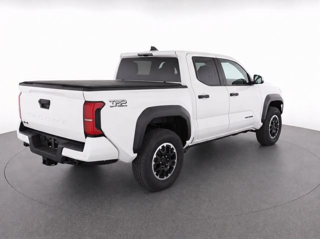 Used 2025 Toyota Tacoma TRD Off-Road w/ TRD Off Road Upgrade Package AWD/4WD image 4