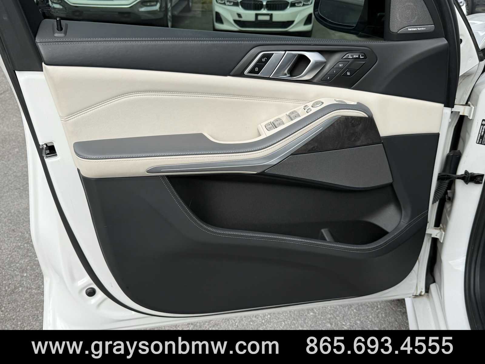 Used 2023 BMW X7 xDrive40i w/ Dynamic Handling Package image 13