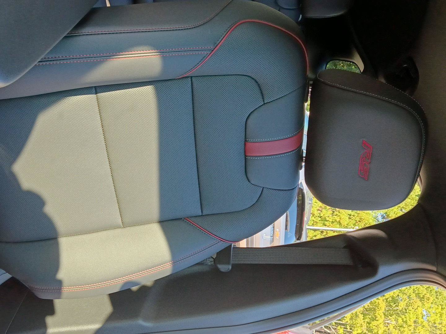 New 2026 Chevrolet Trax RS w/ Sunroof Package FWD image 19