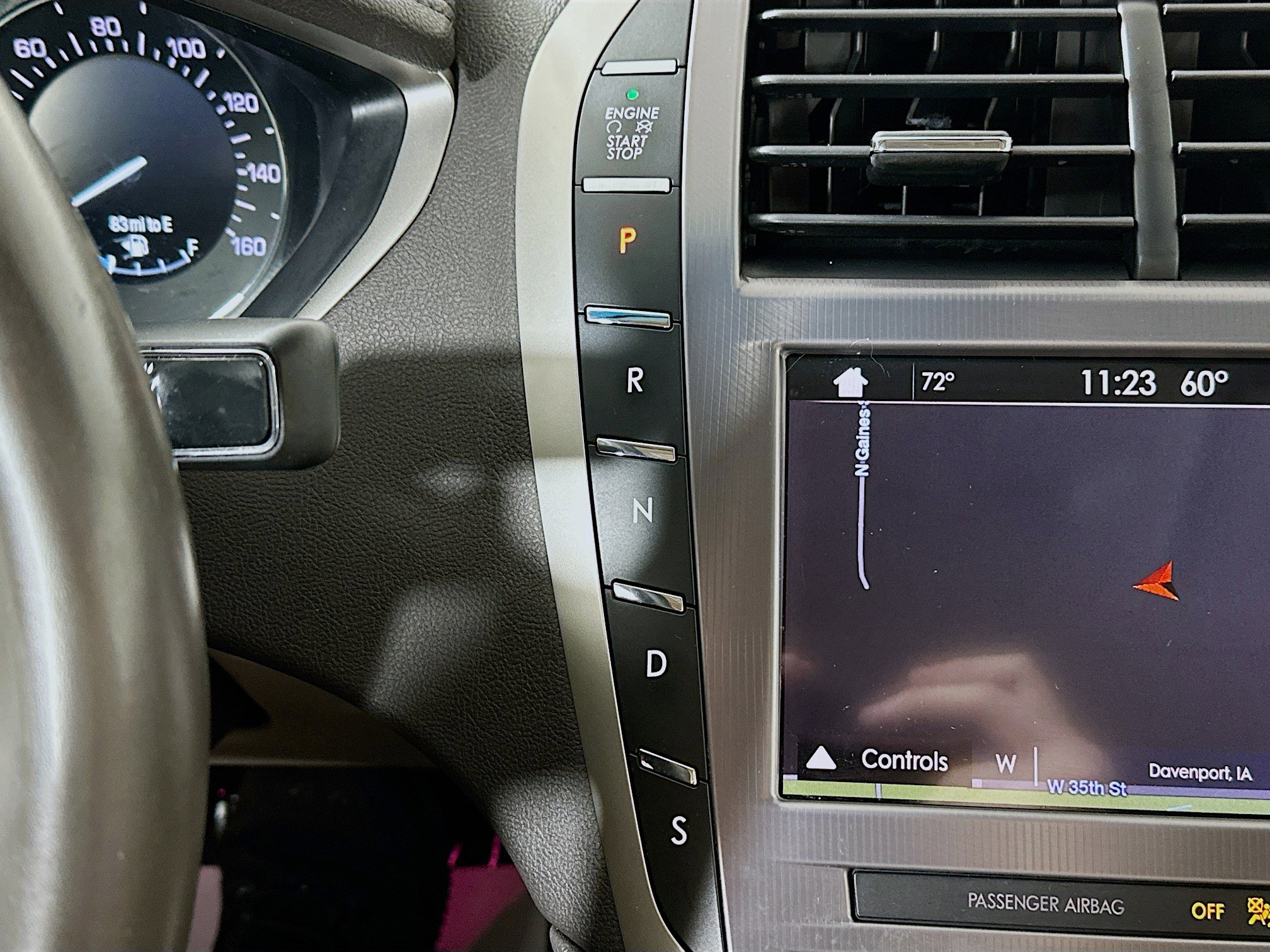 Used 2019 Lincoln MKZ Reserve FWD image 17