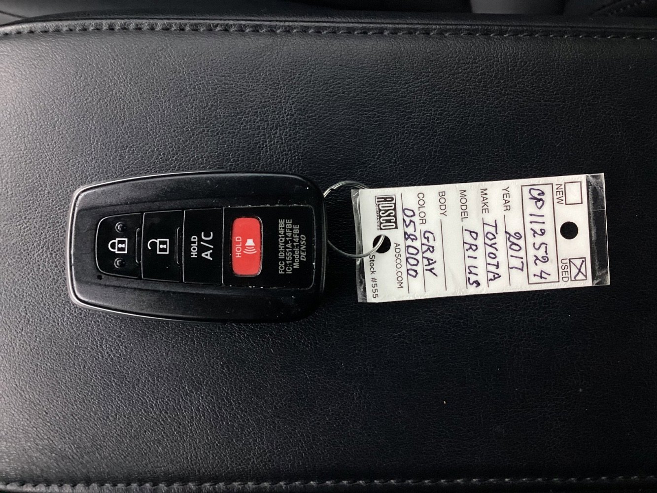 Used 2017 Toyota Prius Prime Premium w/ Carpet Mat Package image 40