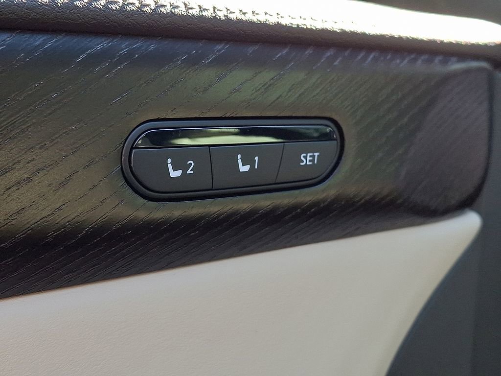 Used 2025 INFINITI QX60 Sensory w/ Vision Package image 26