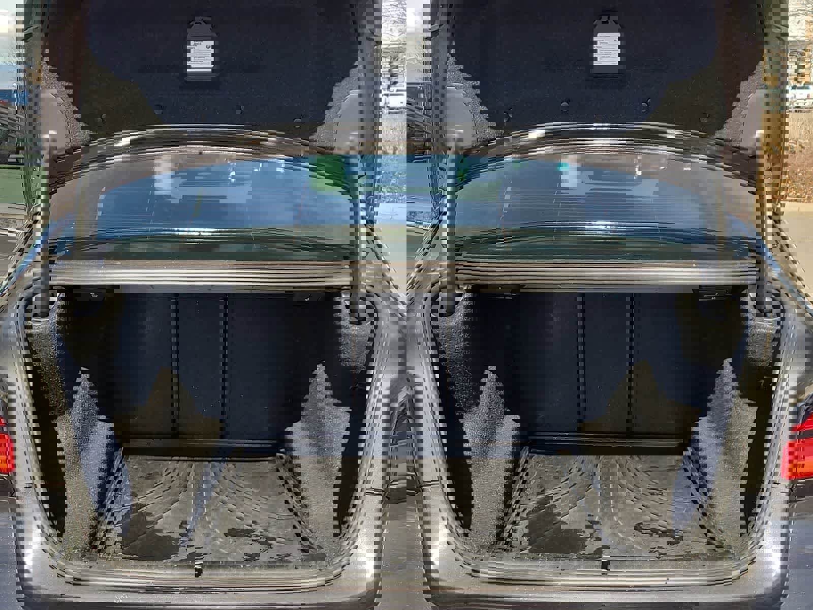 Used 2022 BMW 530i xDrive w/ Premium Package image 27