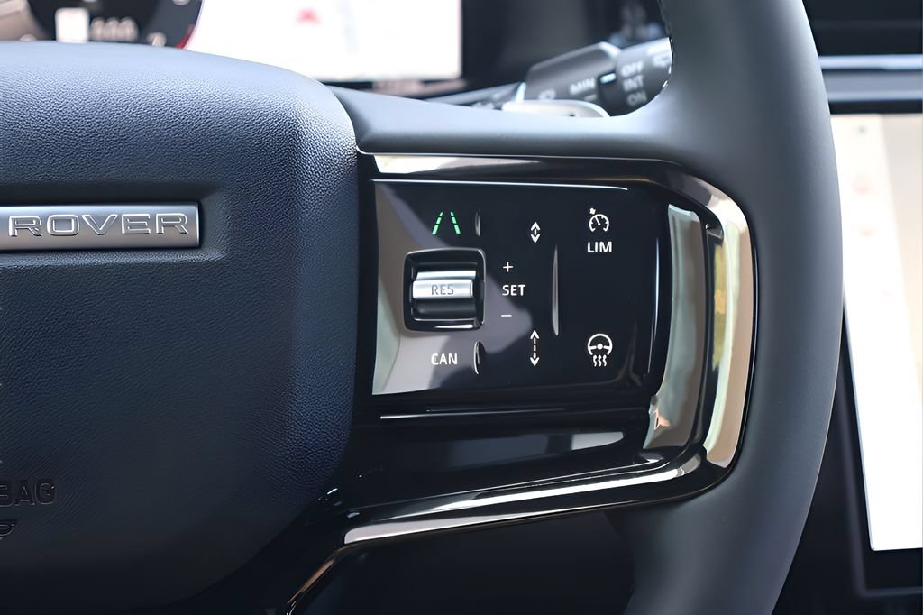 New 2026 Land Rover Range Rover Evoque Dynamic SE AWD/4WD image 21