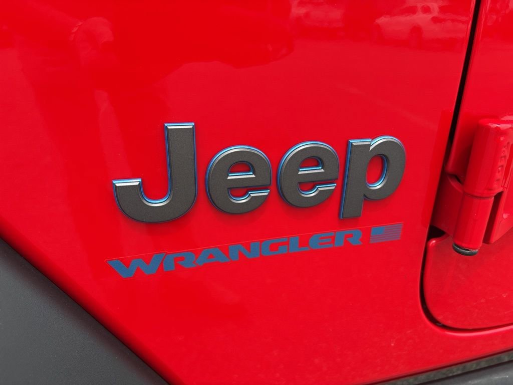 Certified 2025 Jeep Wrangler Unlimited Rubicon 4xe w/ Convenience Group AWD/4WD image 27