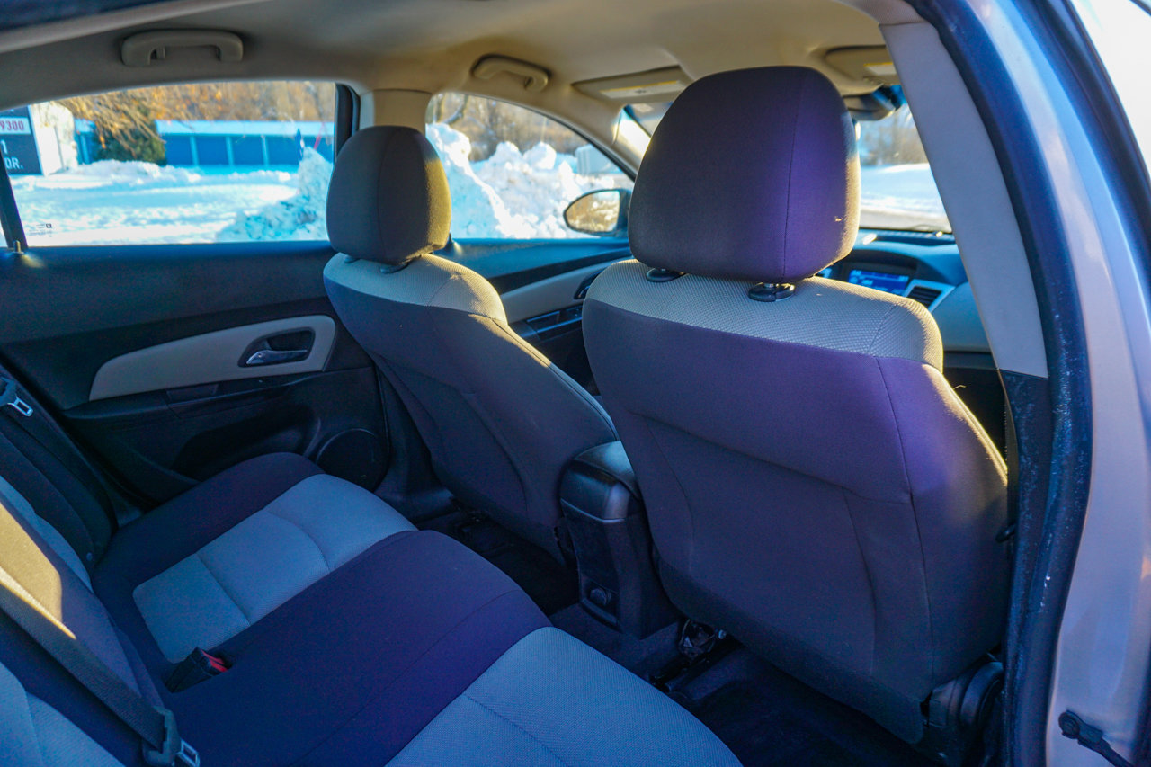 Used 2014 Chevrolet Cruze LS image 20