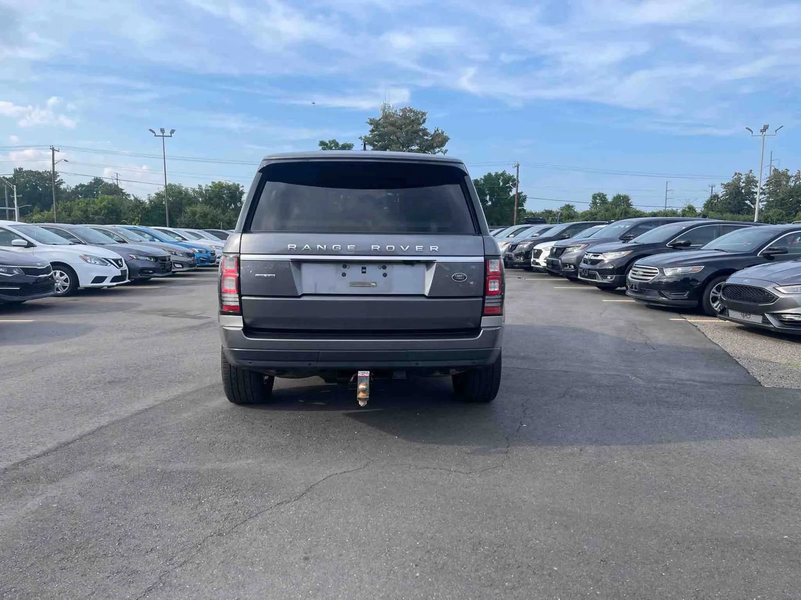 Used 2016 Land Rover Range Rover HSE image 4