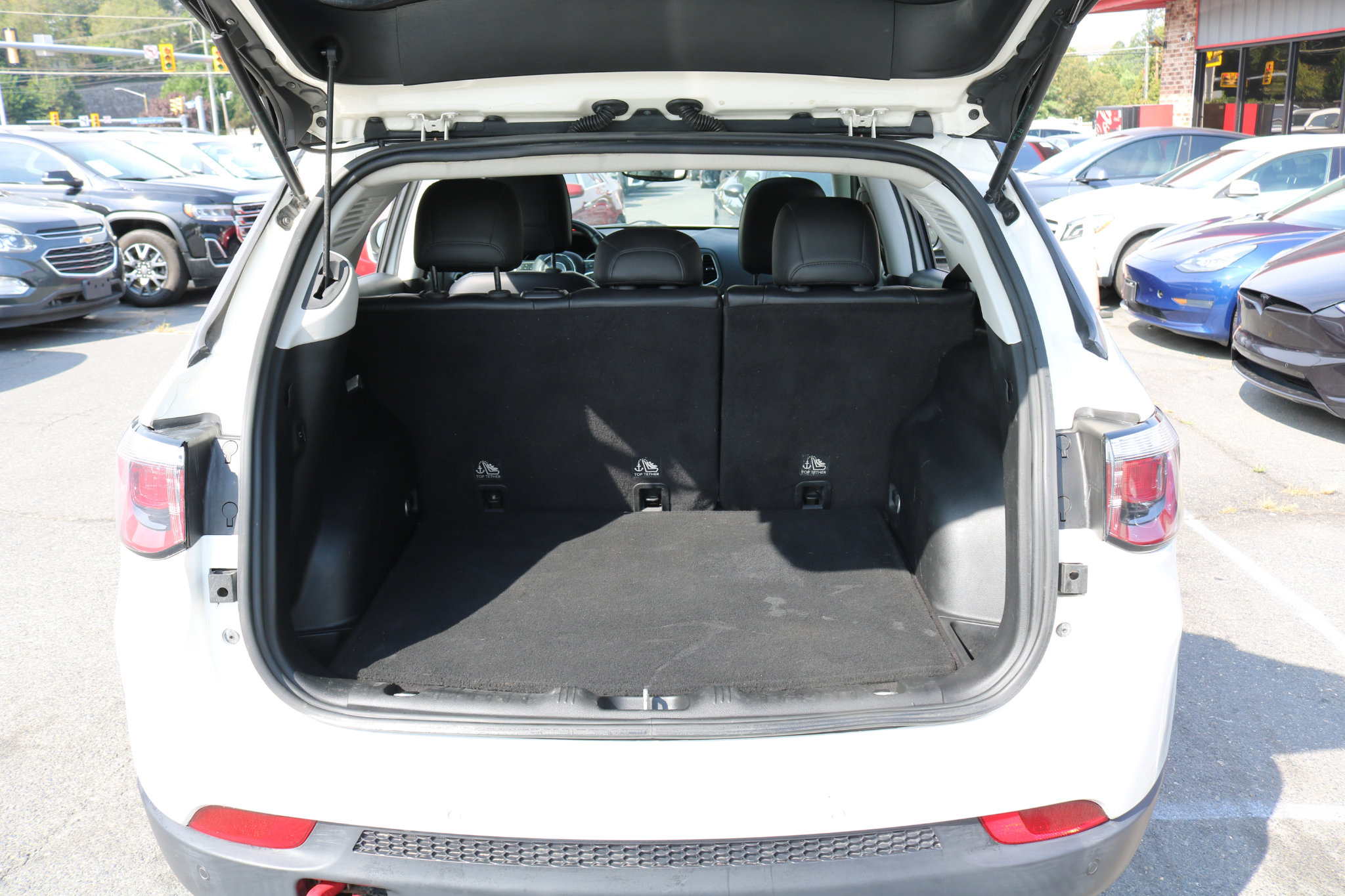 Used 2017 Jeep Compass Trailhawk w/ Leather Interior Group image 35