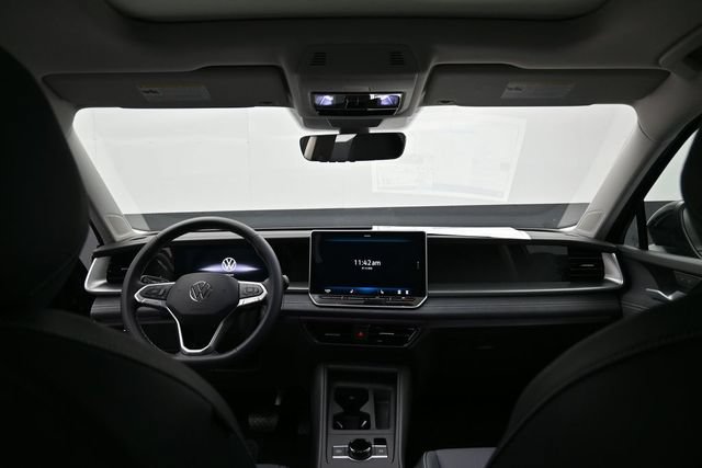 New 2026 Volkswagen Tiguan SE FWD image 10