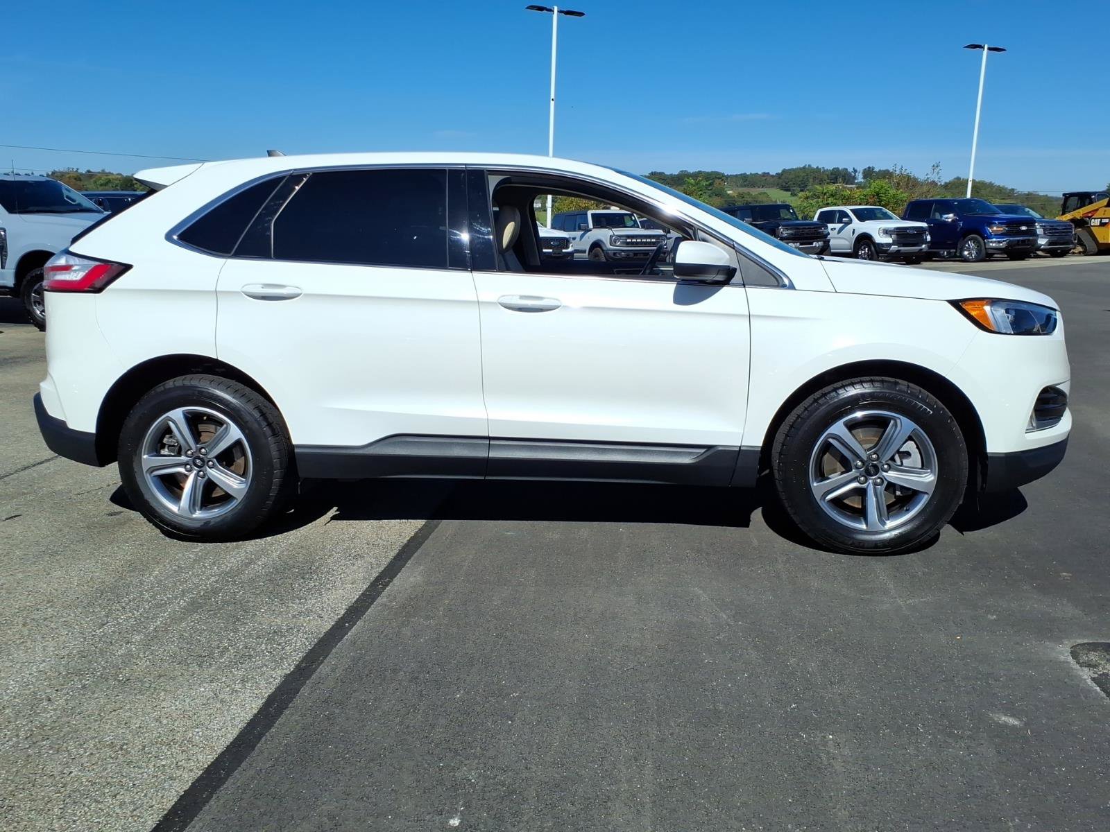 Used 2024 Ford Edge SEL w/ Convenience Package AWD/4WD image 6