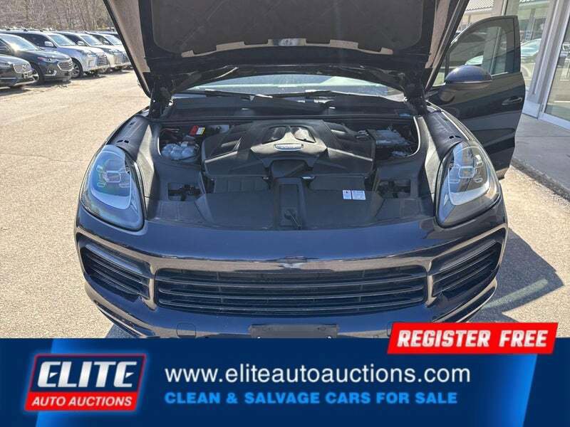 Used 2021 Porsche Cayenne Coupe AWD/4WD image 19