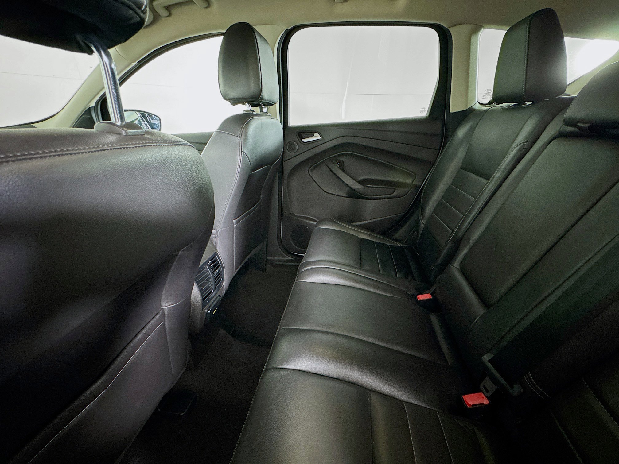 Used 2016 Ford Escape Titanium image 24