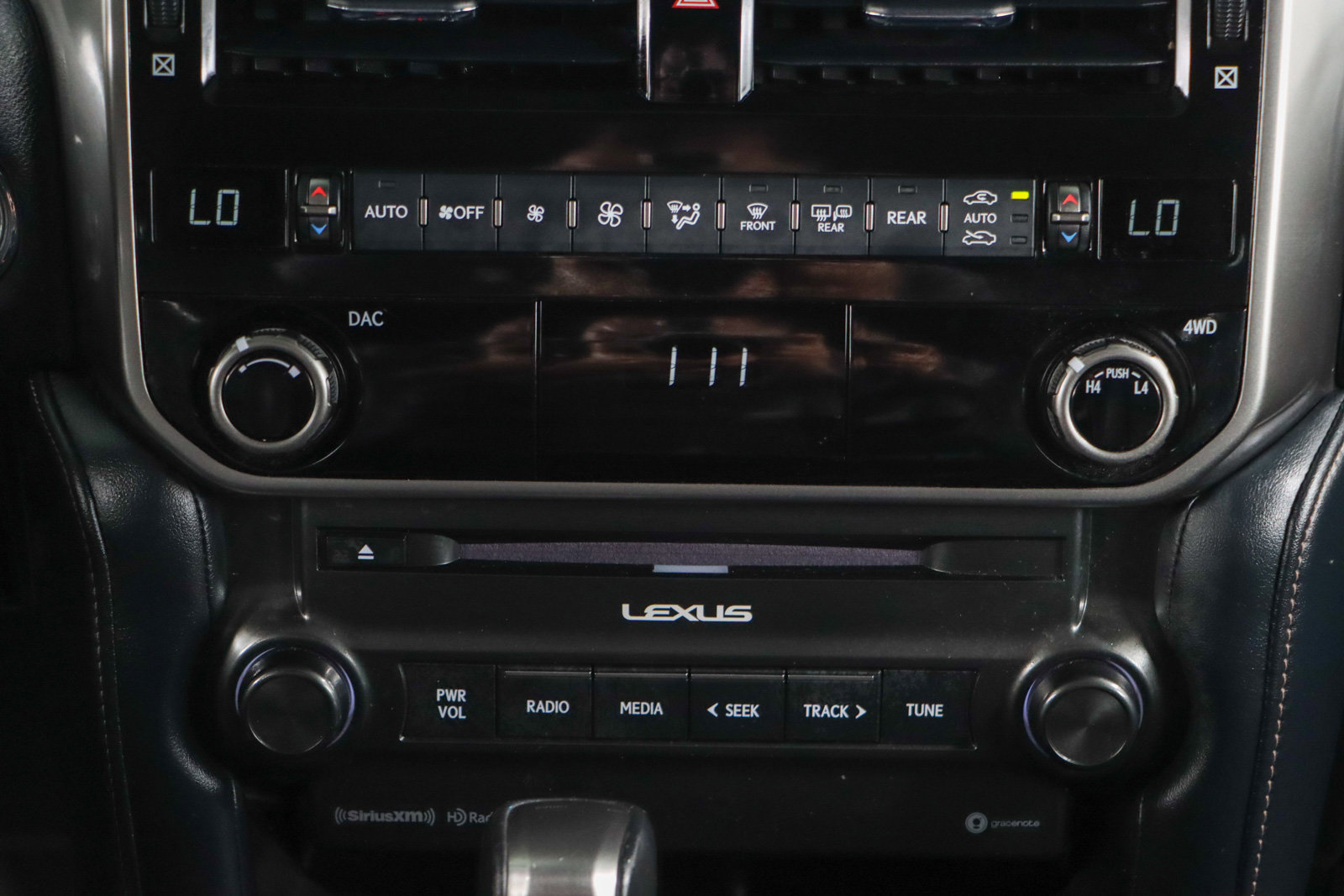 Used 2023 Lexus GX 460 Premium w/ Premium Package image 21