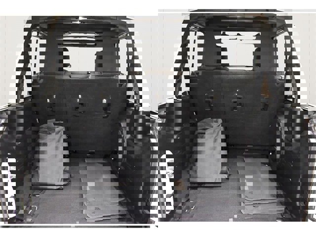 Used 2018 Jeep Wrangler Unlimited Sport S image 18