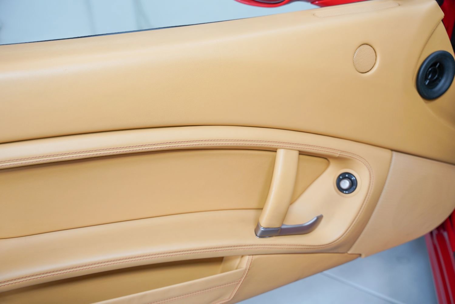 Used 2012 Ferrari California image 37