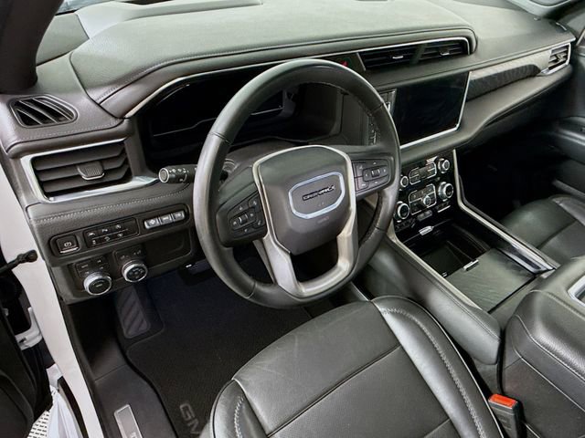 Used 2024 GMC Yukon Denali AWD/4WD image 9