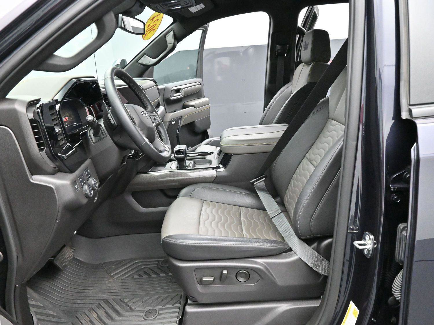 Used 2024 Chevrolet Silverado 1500 ZR2 w/ ZR2 Bison Edition image 12