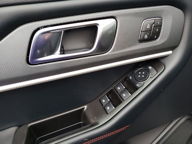 New 2026 Ford Explorer ST-Line w/ ST-Line Street Pack image 20