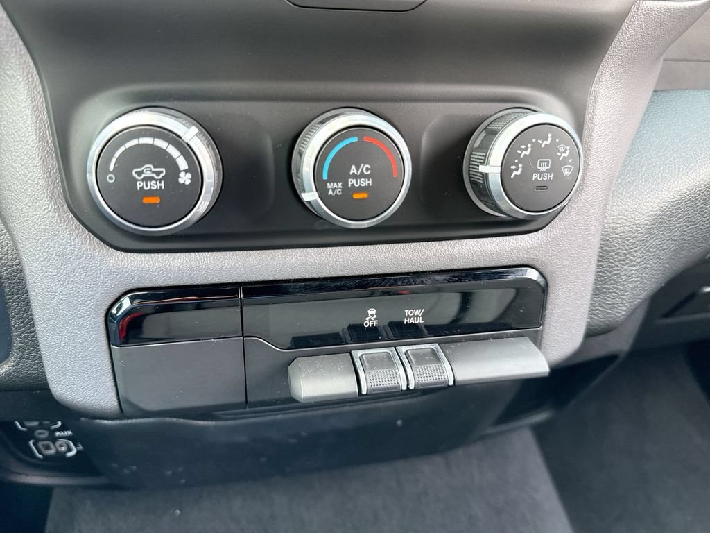 Used 2023 RAM 1500 Lone Star AWD/4WD image 19