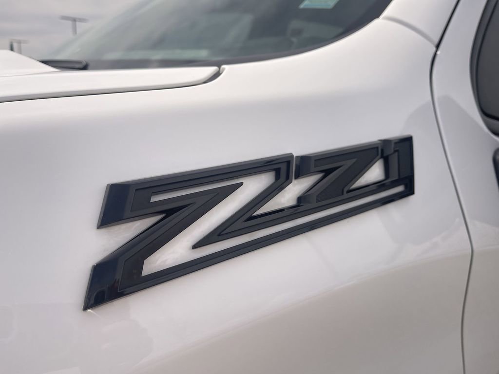 Used 2024 Chevrolet Silverado 1500 LT Trail Boss w/ LT Trail Boss Premium Package AWD/4WD image 12