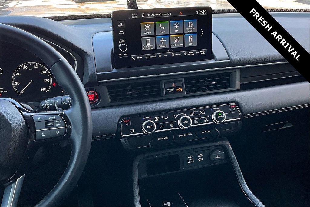 Used 2025 Honda Pilot EX-L image 9