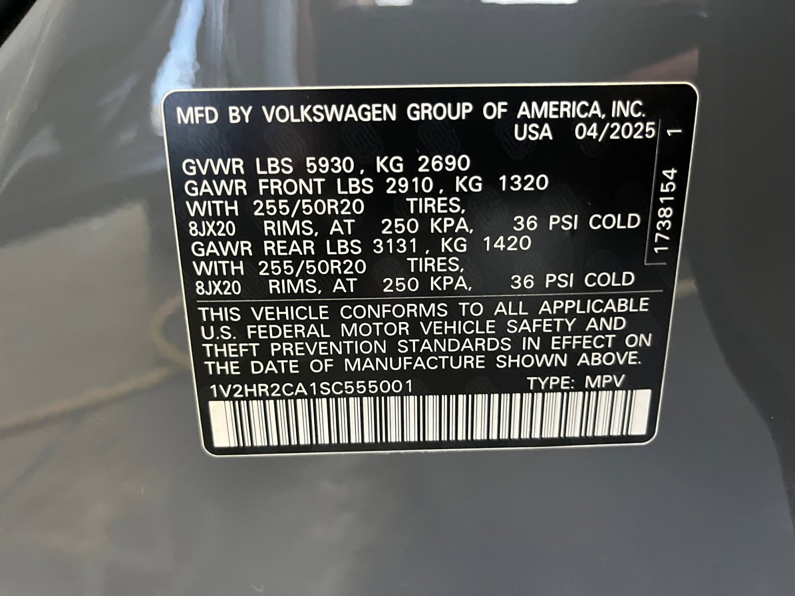 Used 2025 Volkswagen Atlas SE image 31