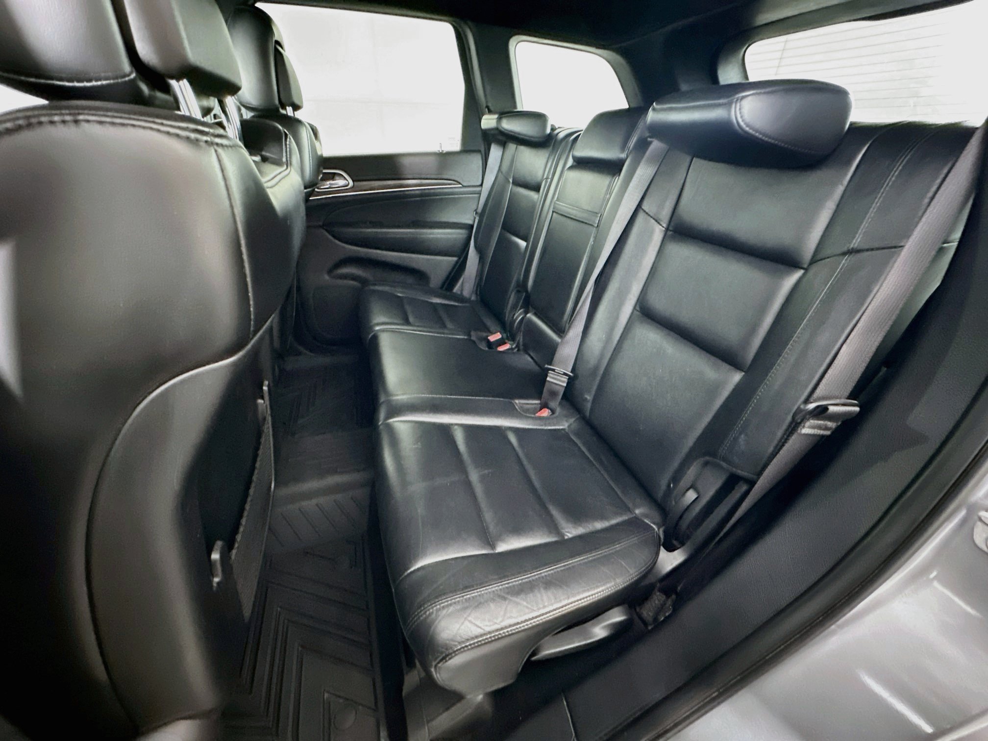 Used 2019 Jeep Grand Cherokee Limited RWD image 27