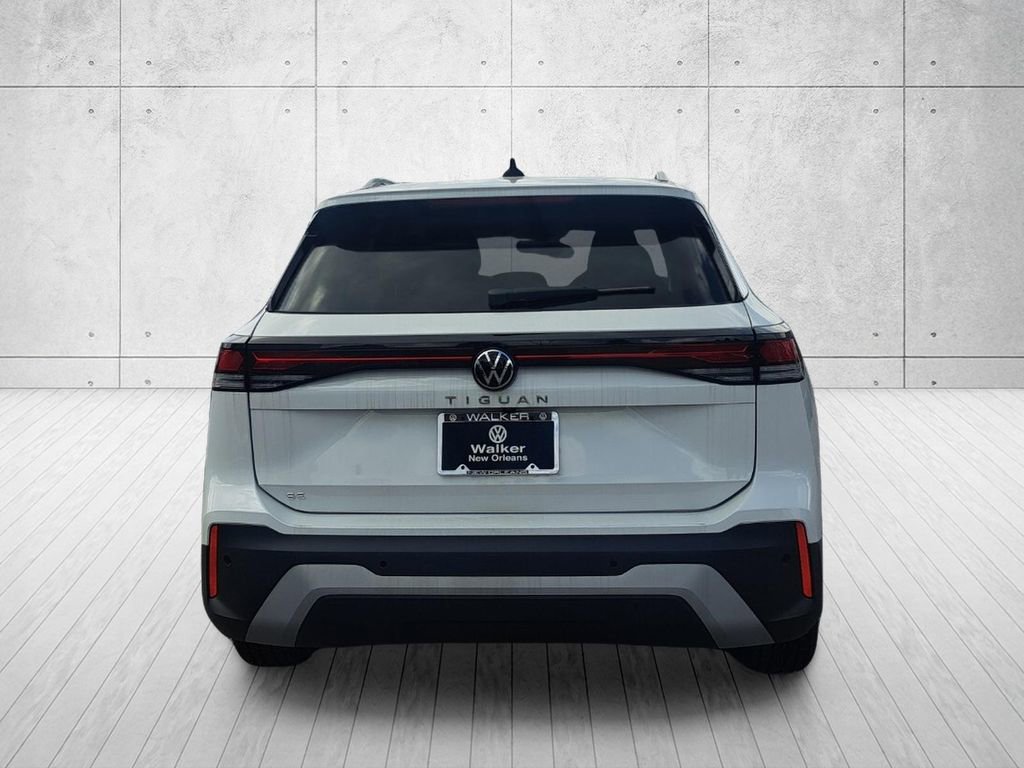 New 2026 Volkswagen Tiguan SE FWD image 6